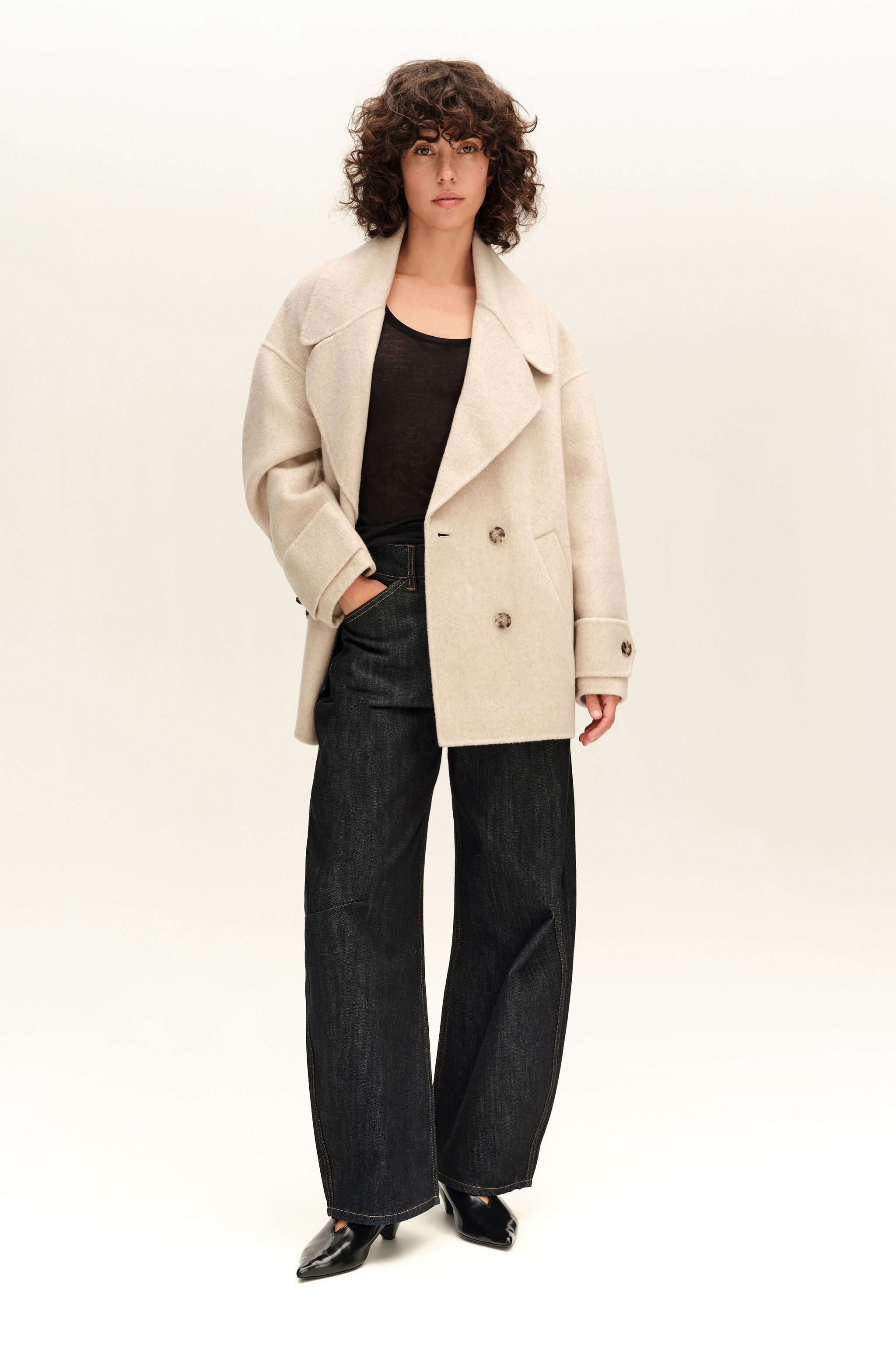 elu. エル　Ragdoll short coat / Ivory コート Ivory double-face short coat