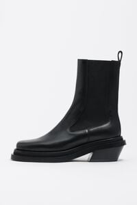 Black leather high ankle boot