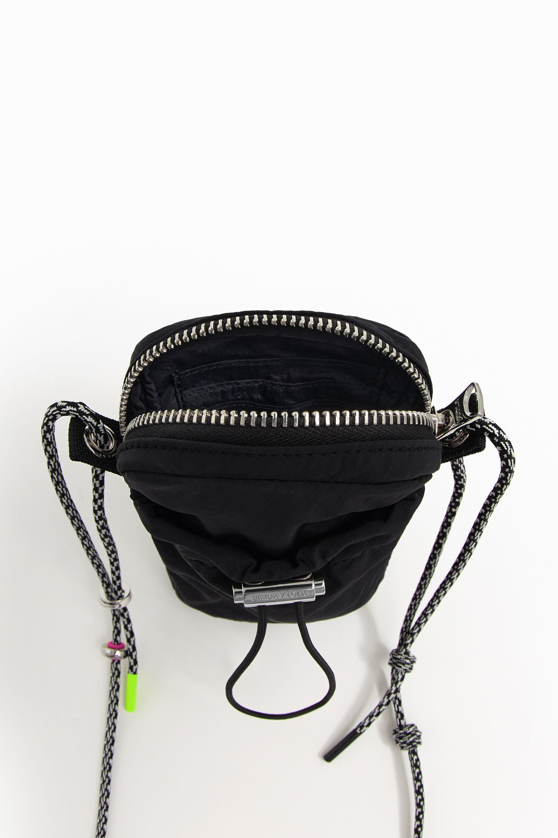 Nylon purses and make-up bags | BIMBA Y LOLASpring Summer 2022