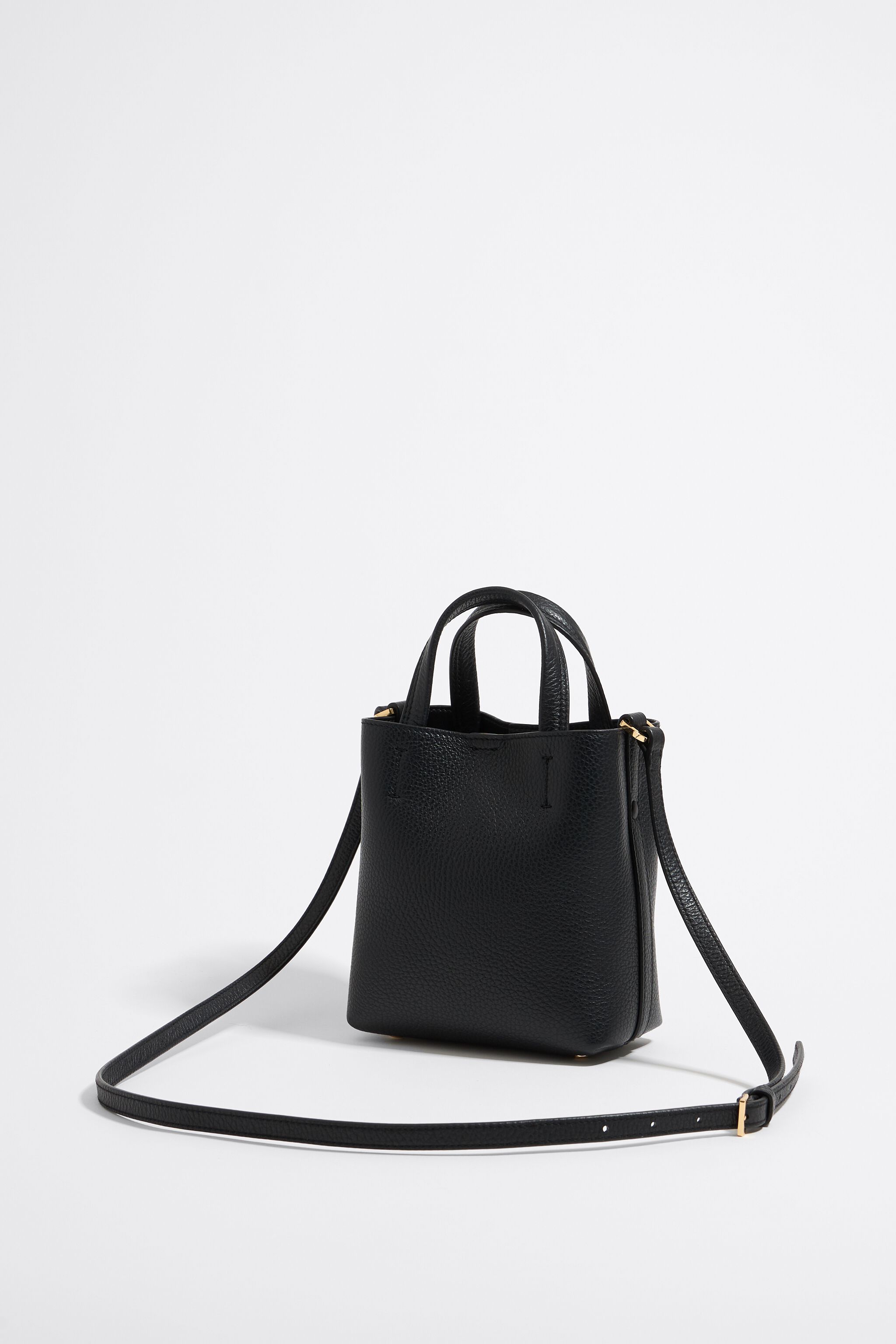 Mini black leather Chihuahua bag Mini black leather Chihuahua bag