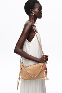Medium natural suede Trapecio bag