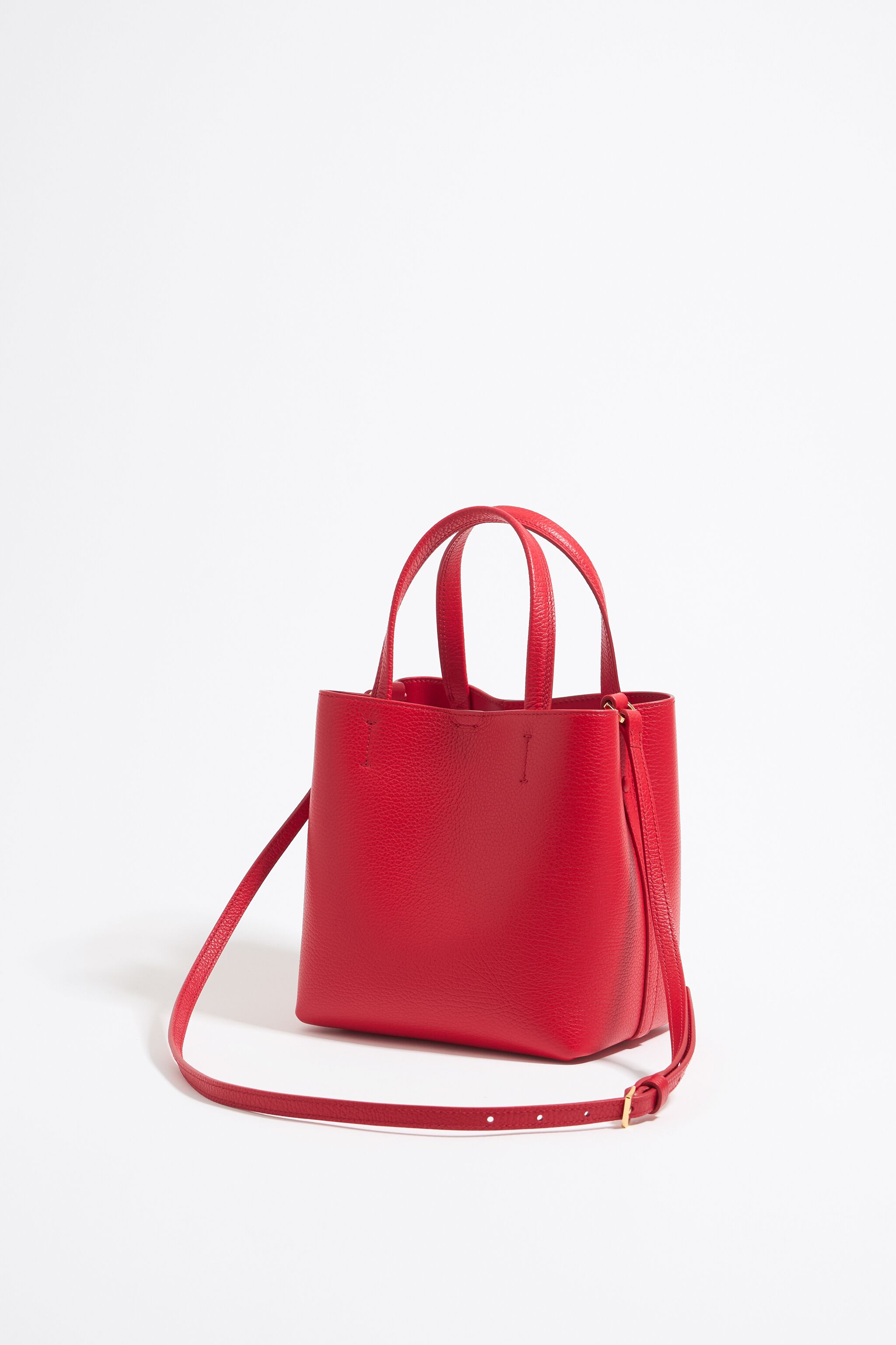BNWT Zara Red Leather Bag | Red leather bag, Red leather, Leather bag