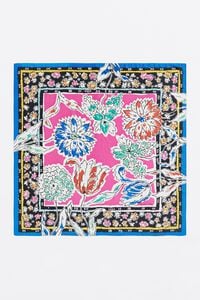 Pa&ntilde;uelo flores vintage fucsia