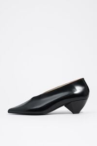 Black leather mid-heel court shoe