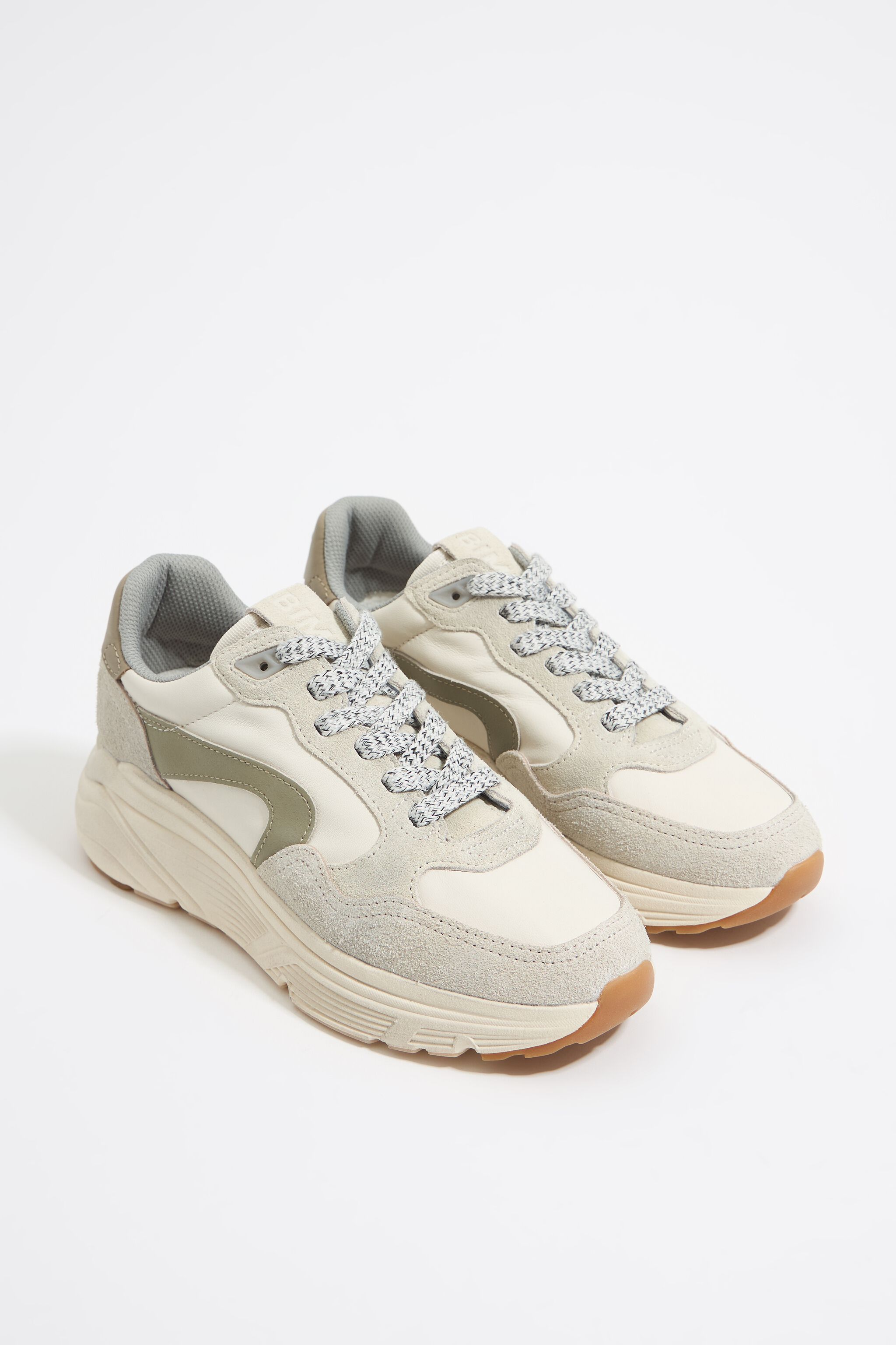 White leather 13 12 jogger sneaker
