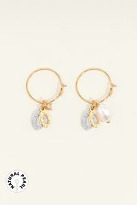 Pendientes aro mediano perla natural logo ovalado