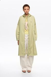 Long light green fluid trench