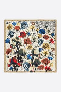 Pa&ntilde;uelo ramo de flores