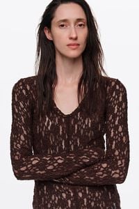 Chocolate lace fitted T-shirt