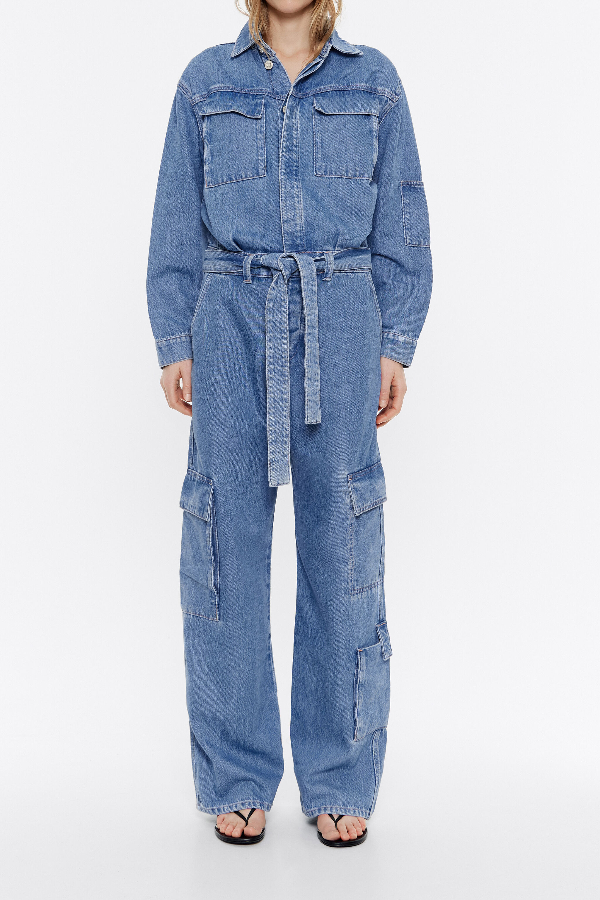 241BR9007_10459_D_2.jpg?sw=1440