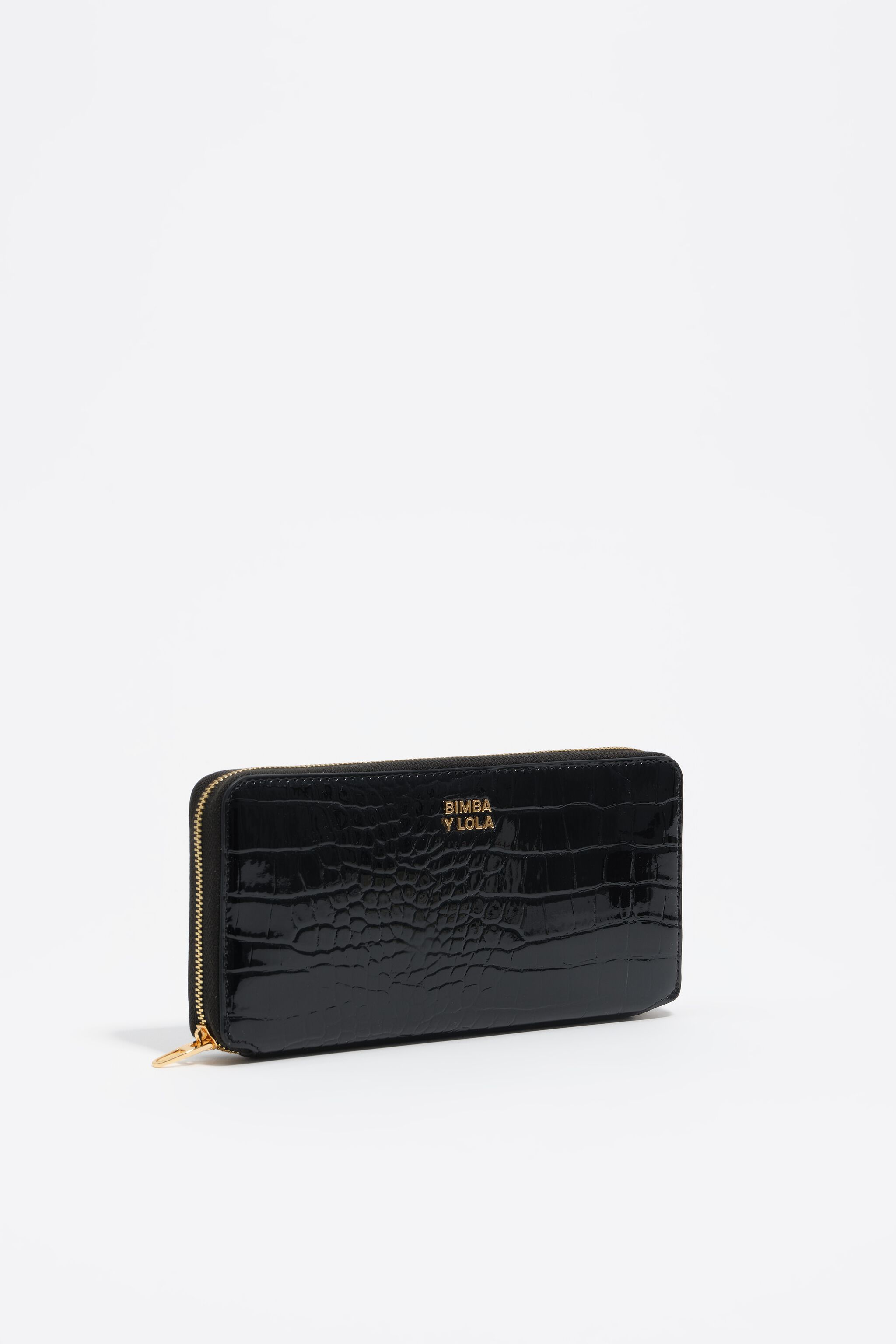 Shiny black textured wallet