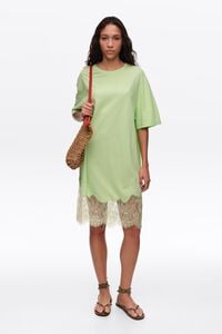 Short apple lace T-shirt dress