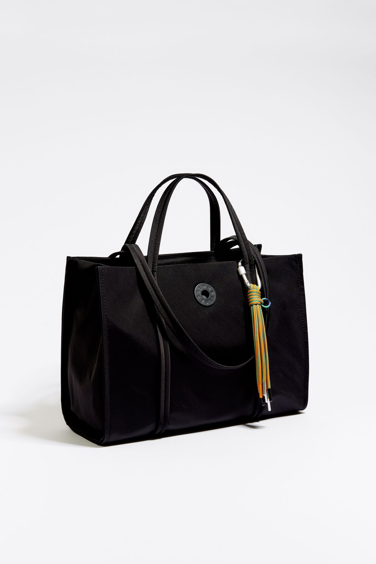 L black shopper bag