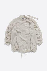 Short stone lightweight trench