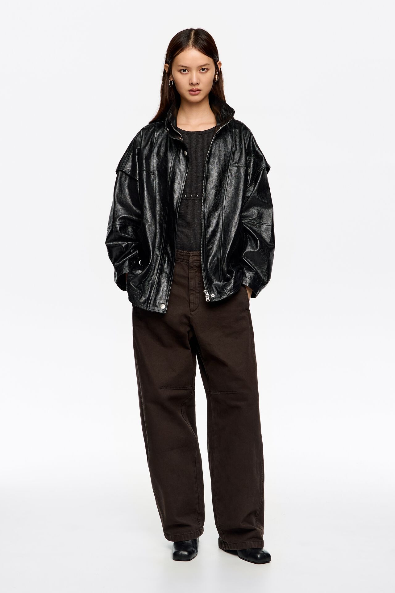 Cazadora oversize piel negra