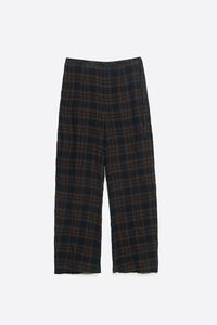 Pantalons carrot quadres marr&oacute; fosc