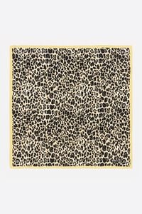 Leopard print scarf with contrast edge