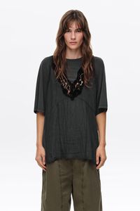 Faded black bib T-shirt with lace details