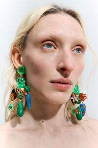 Pendientes cactus y flores verdes