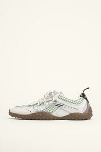 Deportiva 13 26 piel blanca y rejilla verde