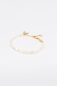 Natural pearl bracelet with oval logo