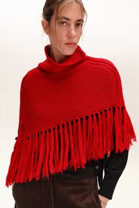 Red fringed knit collar