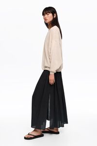 Saia li&ntilde;a A maxi abertura negra