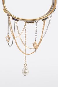 Bracelet with heart-shaped crystals and two-tone chains