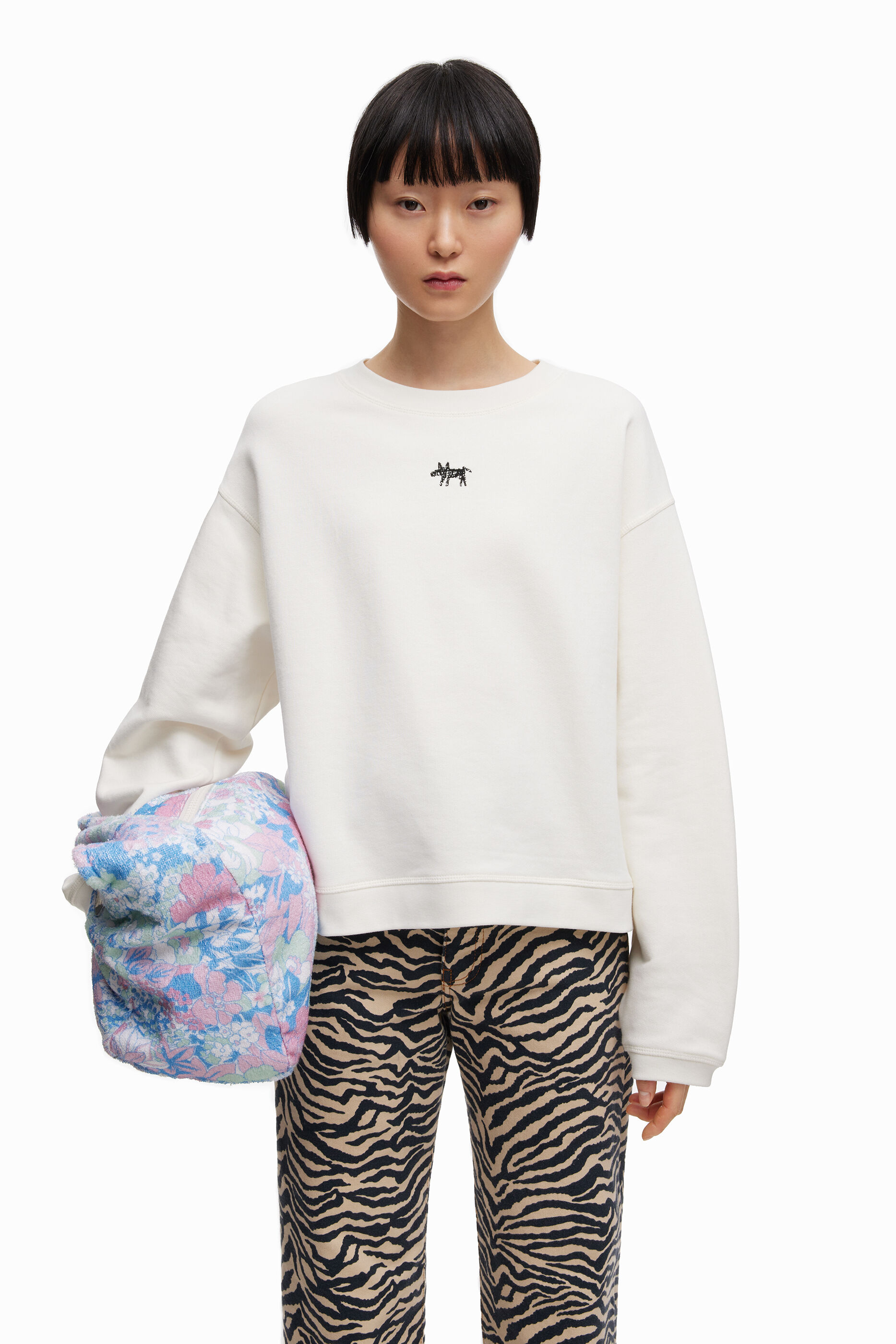 Beige logo sweatshirt