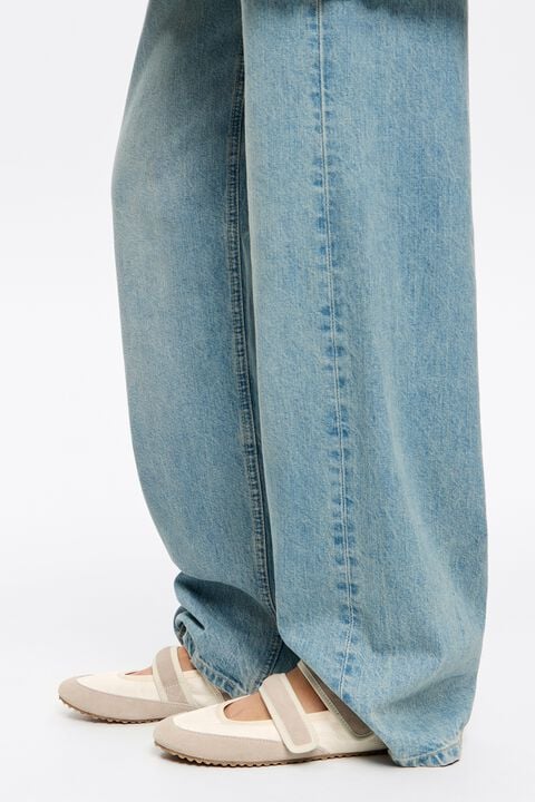 Bailarina deportiva blanca Bailarina deportiva blanca