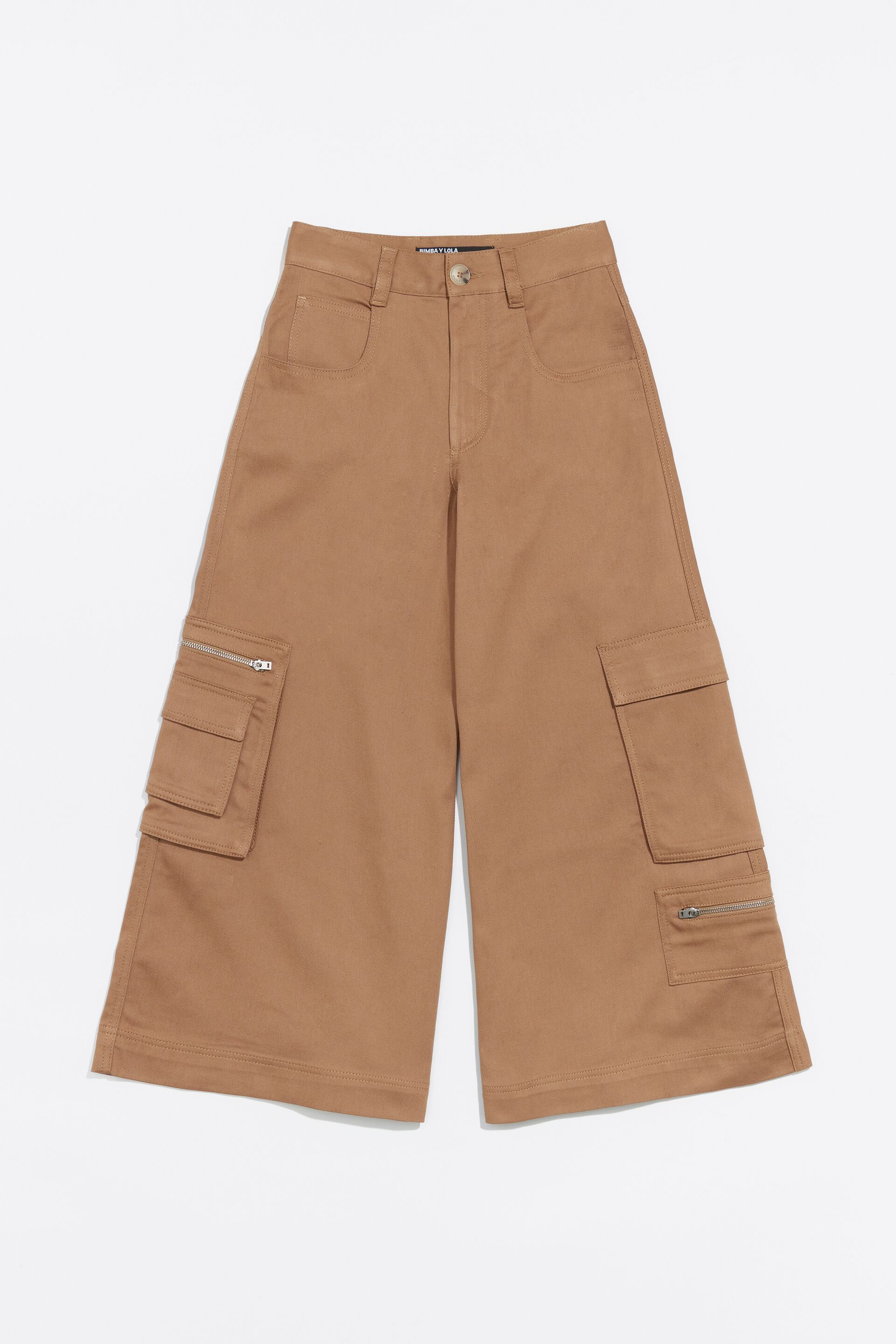 Pantalón cargo camel
