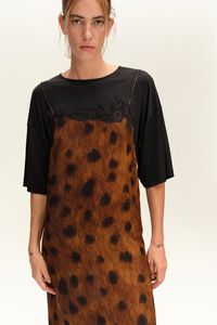 Vestit bimat&egrave;ria superposat deer negre marr&oacute;