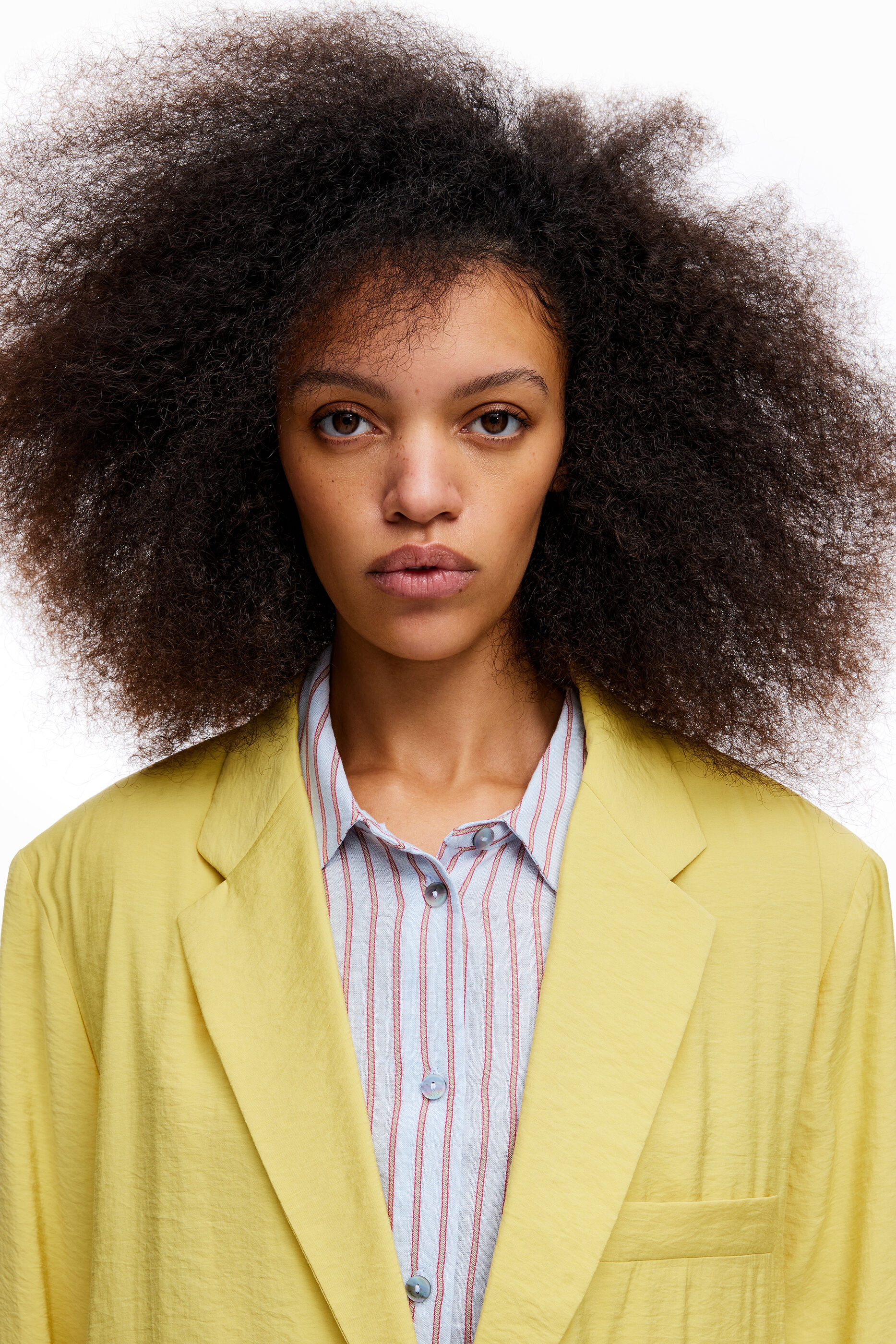 Chaquetas y blazers de mujer | BIMBA Y LOLA Primavera Verano 2022
