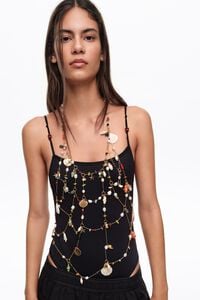 Bodychain perlas, caracolas y piedras multicolor