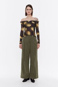 Pantal&oacute;n campana pinzas caqui