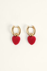 Pendientes aro mediano dorado corazones flocados rojos