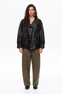 Lederjacke ausgestellt Schwarz