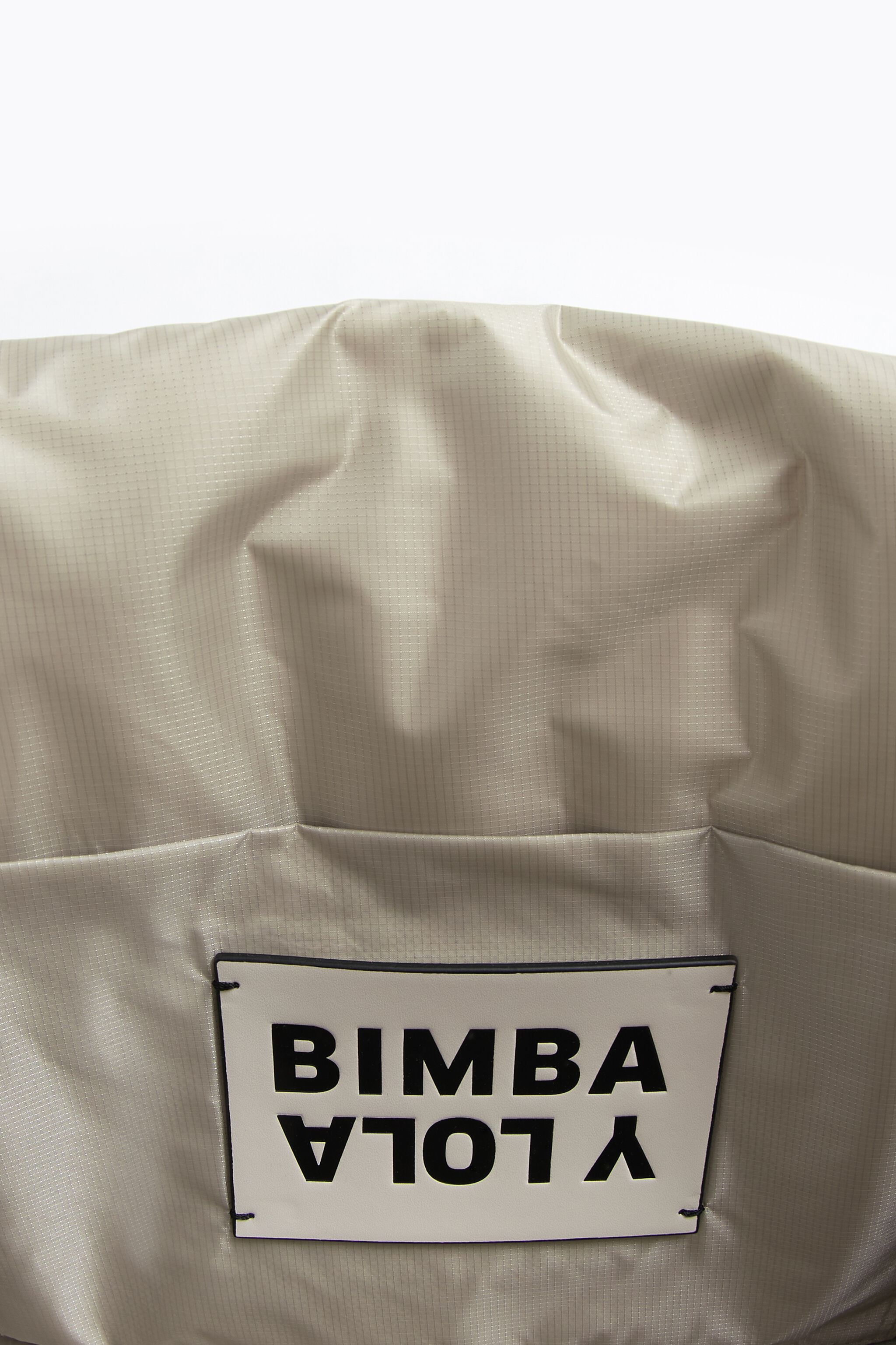 Umhängetasche XL Nylon Logo-Distorb weiß