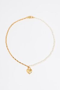 Collar coraz&oacute;n cadena y perla dorado