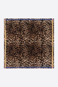 Pa&ntilde;uelo mancha leopardo marco contraste