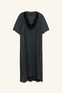 Vestido pechera encaixes negro lavado