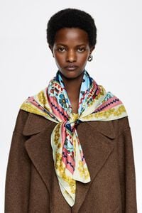 Pañuelo flores marcos concéntricos azul