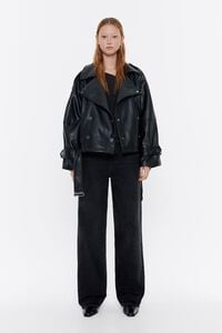 Cazadora cruzada negra