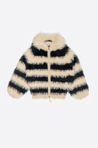 Cárdigan oversize pelo rayas negras y blancas