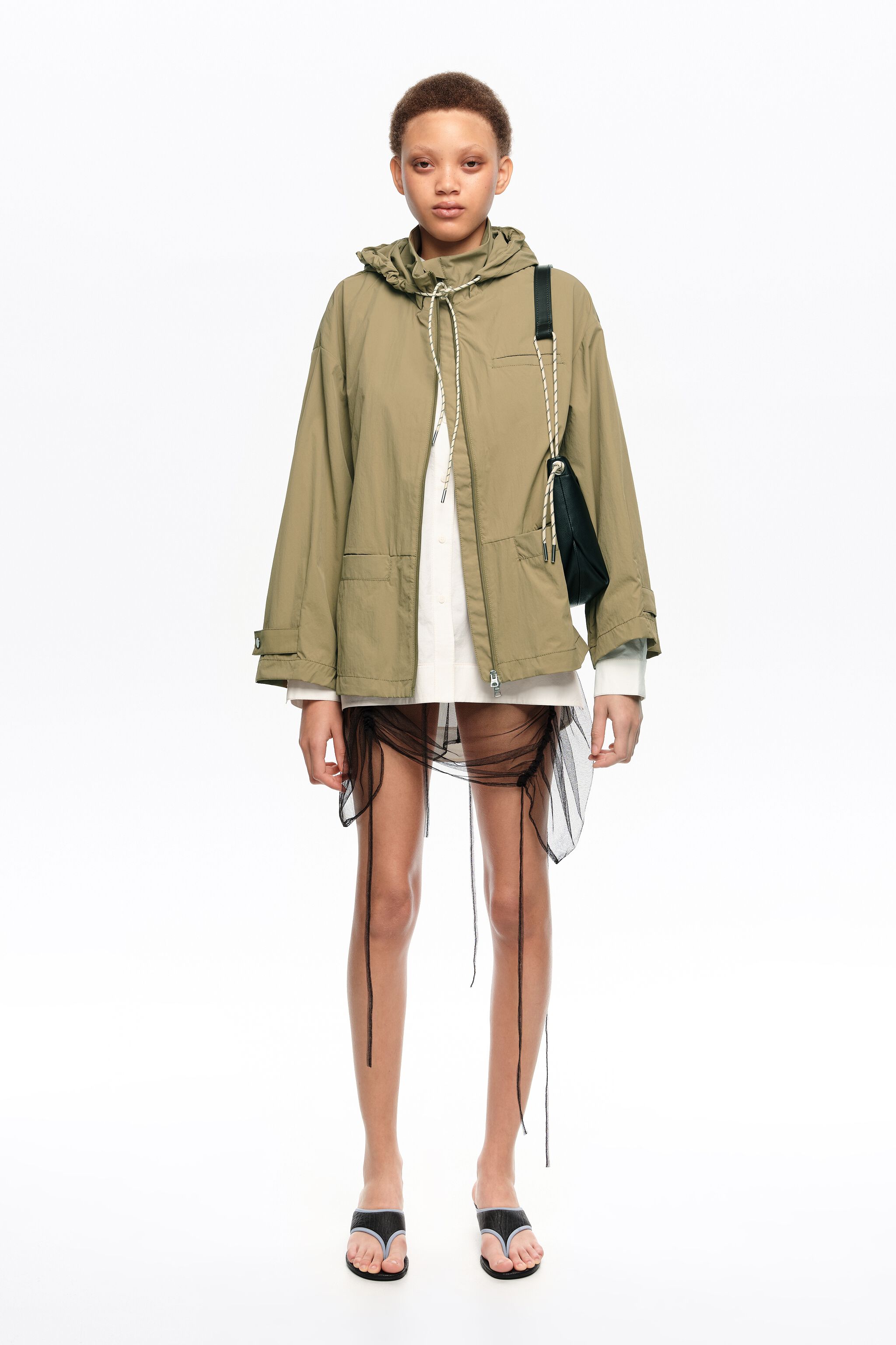 Short, khaki fluid A-line trench