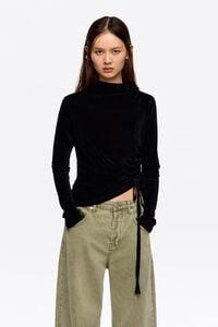 Top fluido fruncido negro