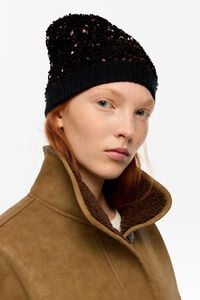 Brown knit sequins hat