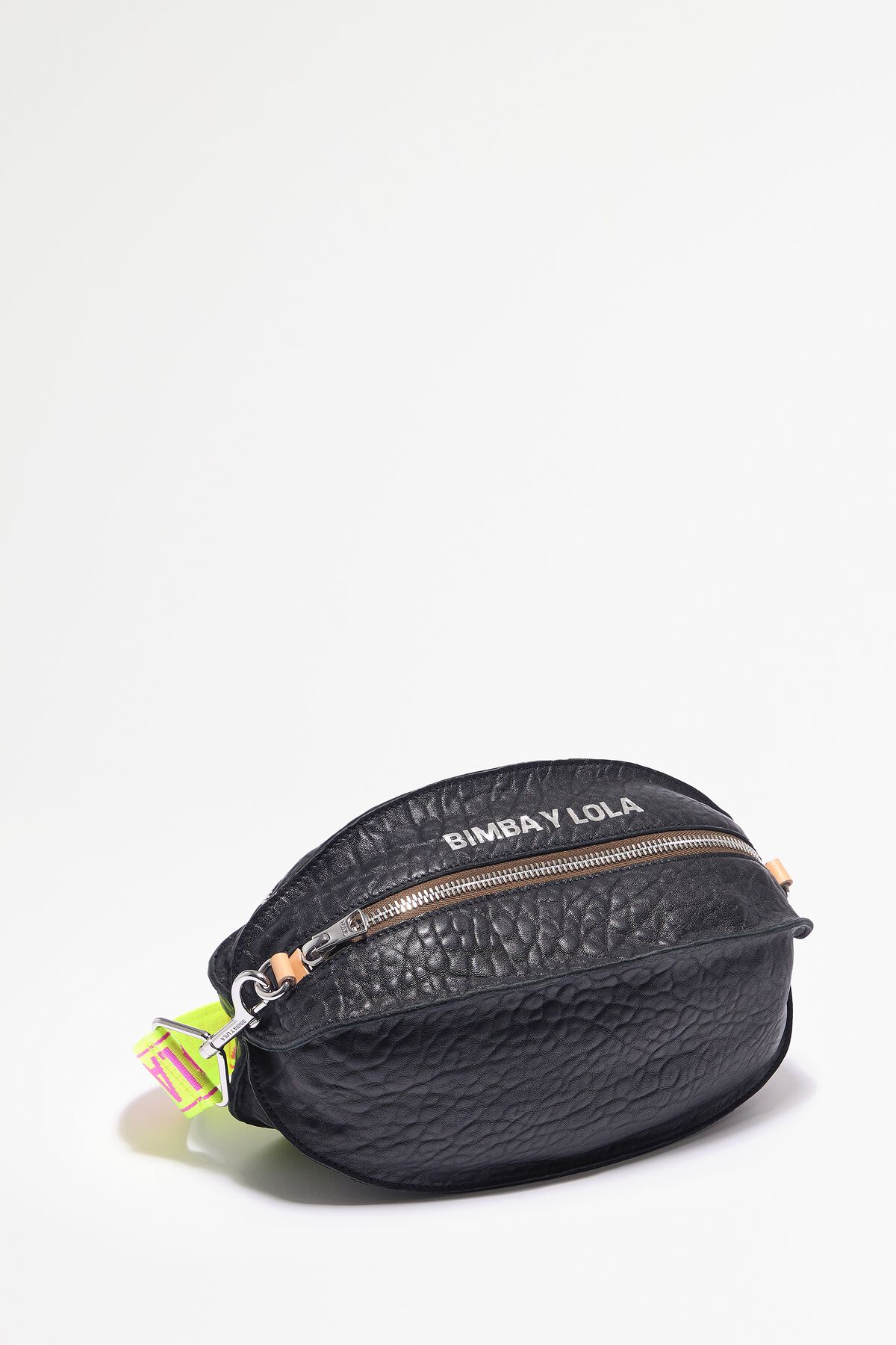 L black Pelota bag