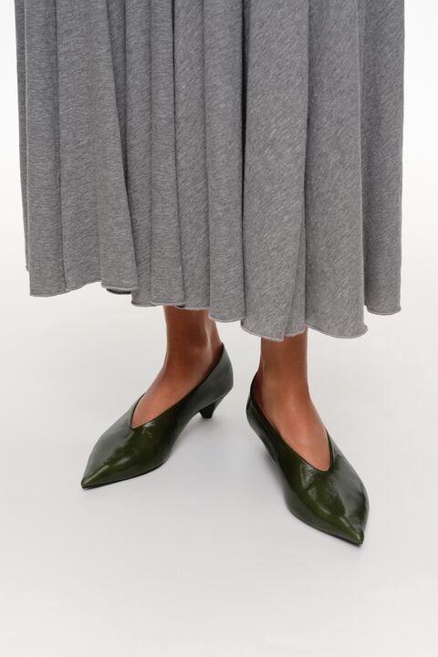 green low heel dress shoes BIMBA Y LOLA leather court shoe related:elinor-maxi-dress-slinky-baby-pink-9