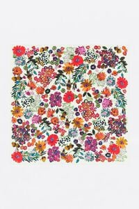 Pa&ntilde;uelo flores acuarela lima